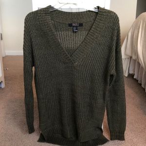 V neck sweater